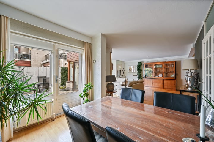 Photo 17 of Valkastraat 10