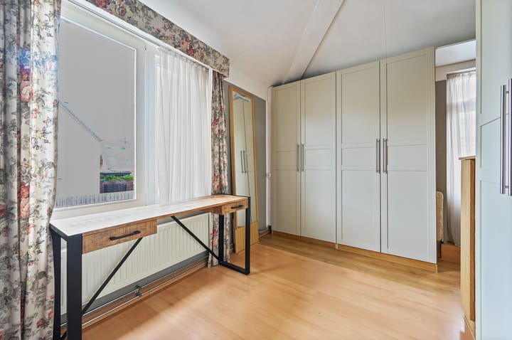 Photo 32 of Valkastraat 10