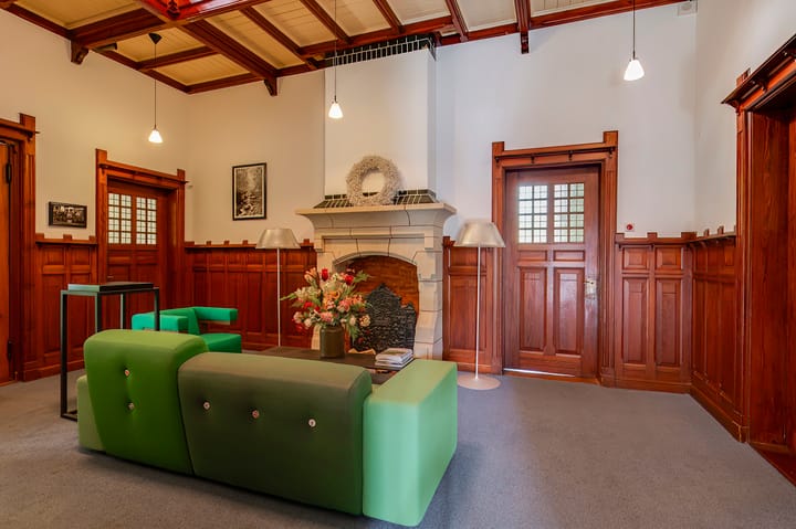 Foto 10 van Van Dam van Isseltweg 2