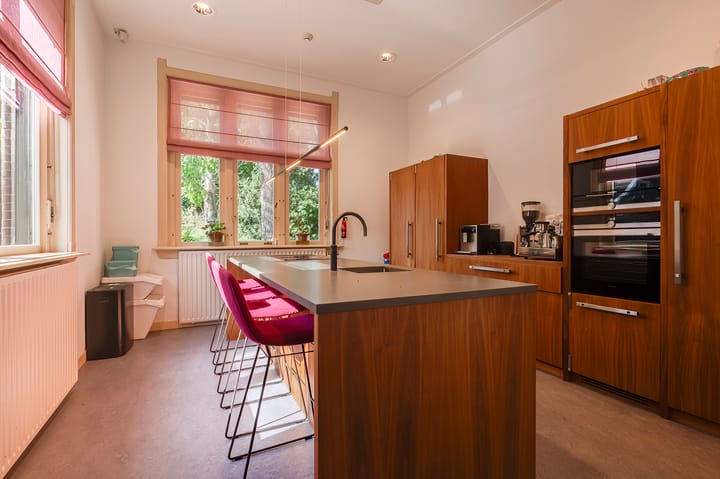 Foto 22 van Van Dam van Isseltweg 2