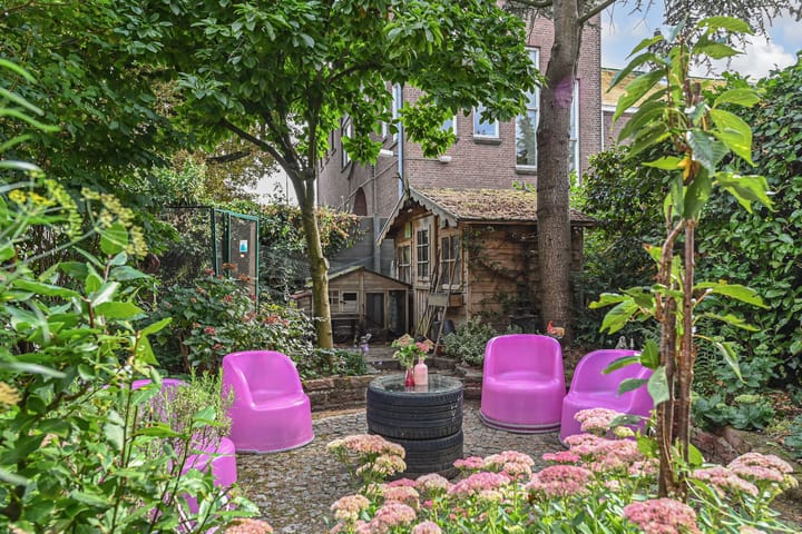 Foto 16 van Julianastraat 11