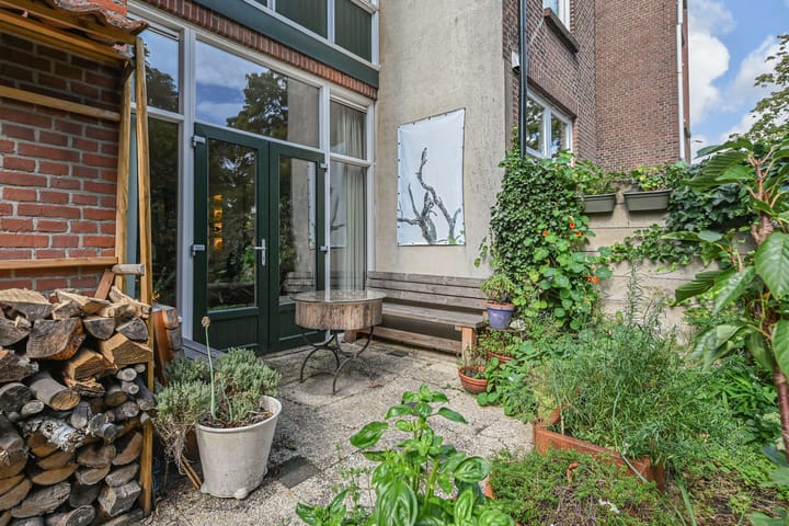 Foto 21 van Julianastraat 11