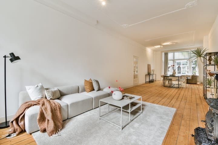 Photo 5 of Frans van Mierisstraat 56-H