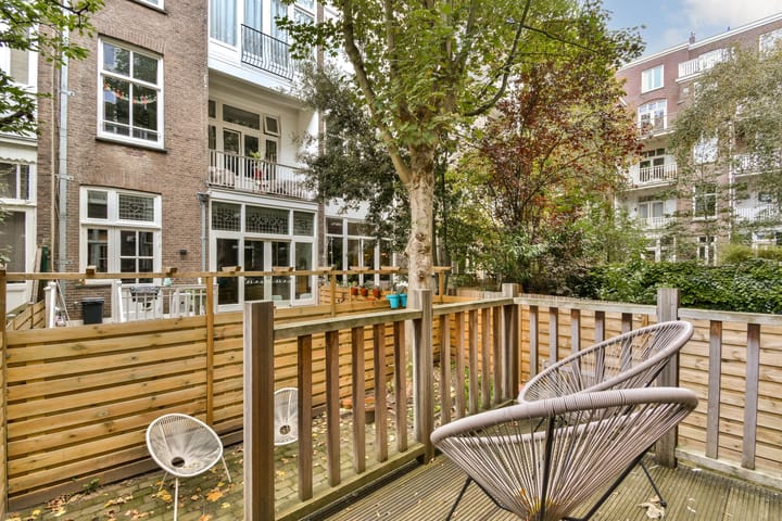 Photo 15 of Frans van Mierisstraat 56-H