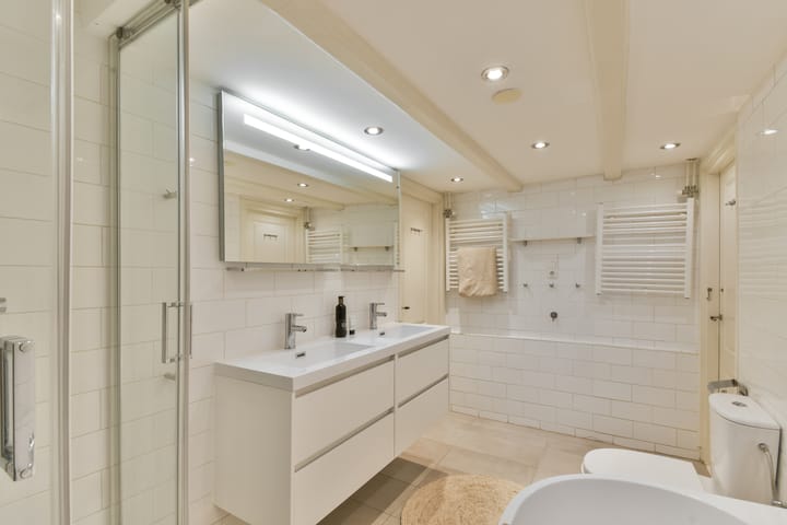 Photo 22 of Frans van Mierisstraat 56-H