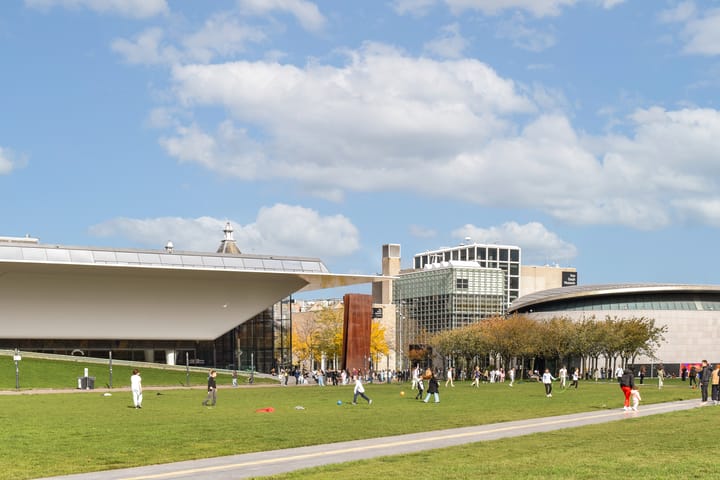 Photo 31 of Frans van Mierisstraat 56-H