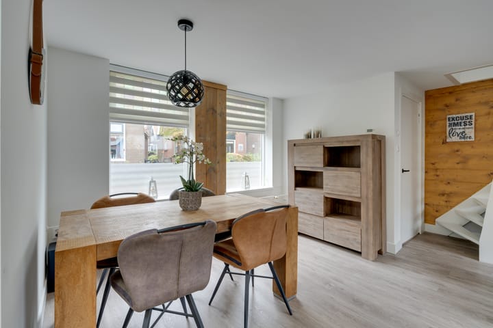 Foto 12 van Meerzijde 11