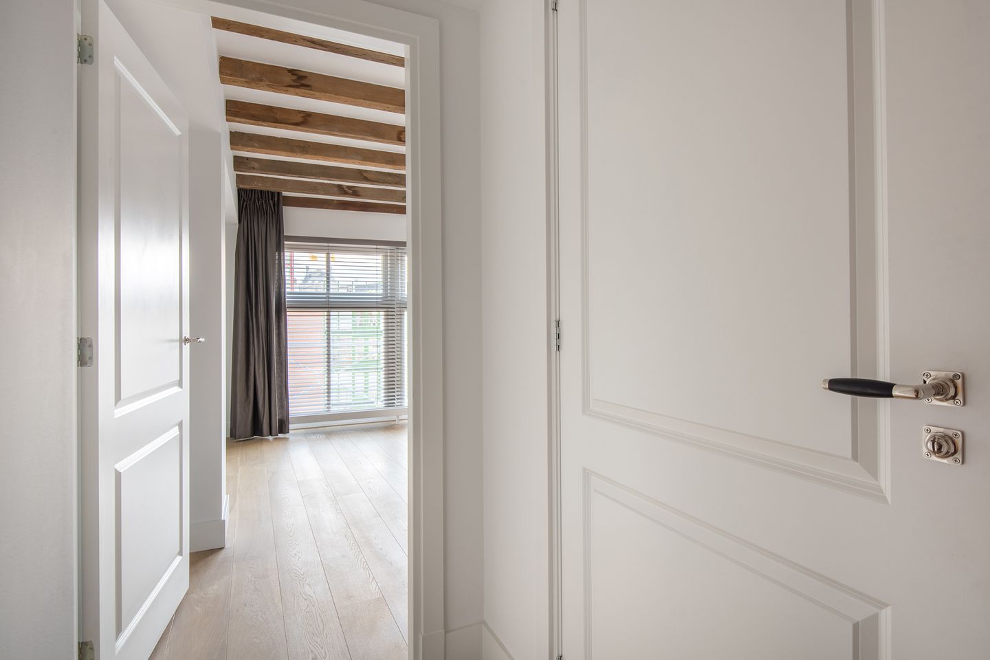 Photo 10 of Nieuwezijds Voorburgwal 118-C
