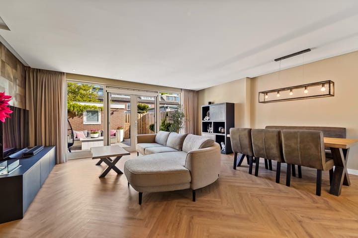 Foto 8 van Nieuwveenstraat 27