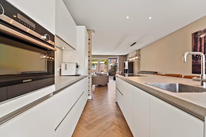 Foto 12 van Nieuwveenstraat 27