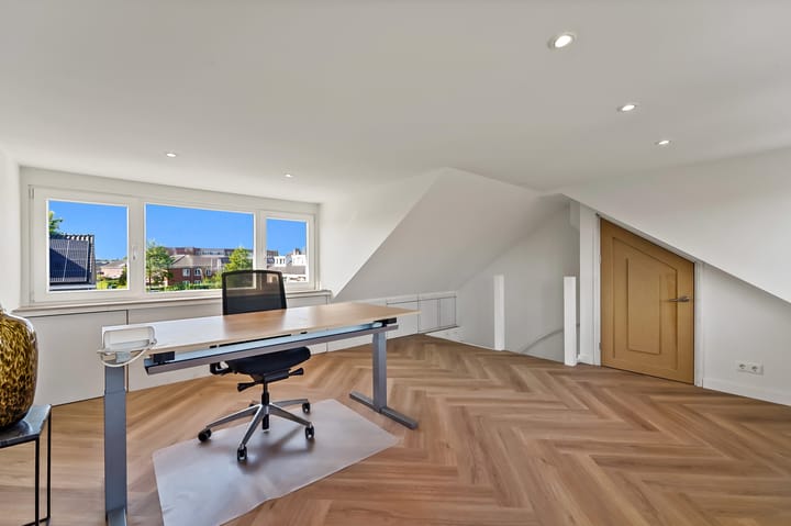 Foto 32 van Nieuwveenstraat 27