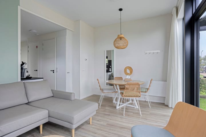 Foto 7 van Zuideruitweg 68-025