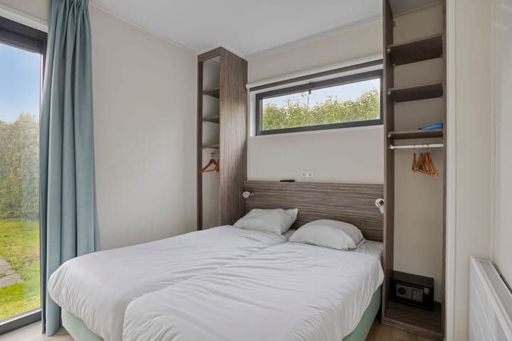 Foto 11 van Zuideruitweg 68-025