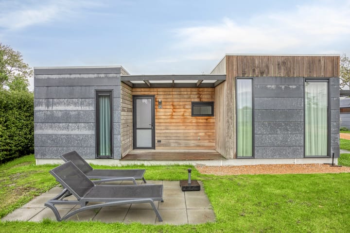 Foto 21 van Zuideruitweg 68-025