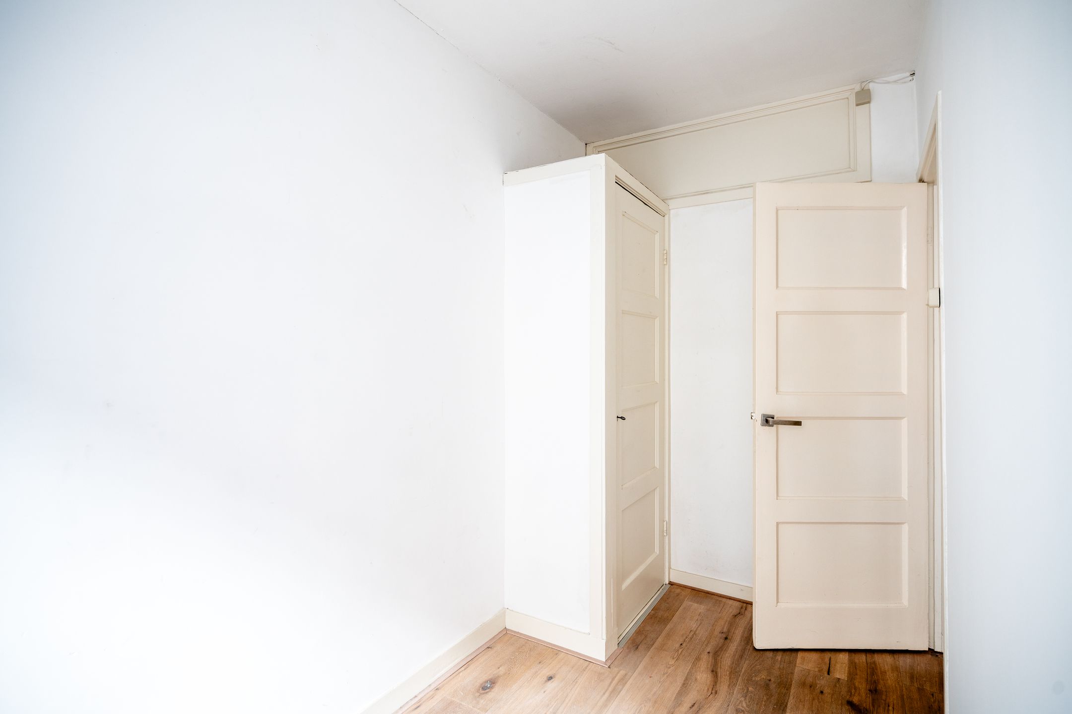 Photo 9 of Vrolikstraat 275-1