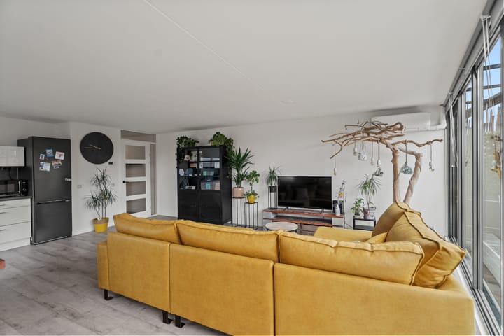 Photo 10 of Leidsestraatweg 68-H