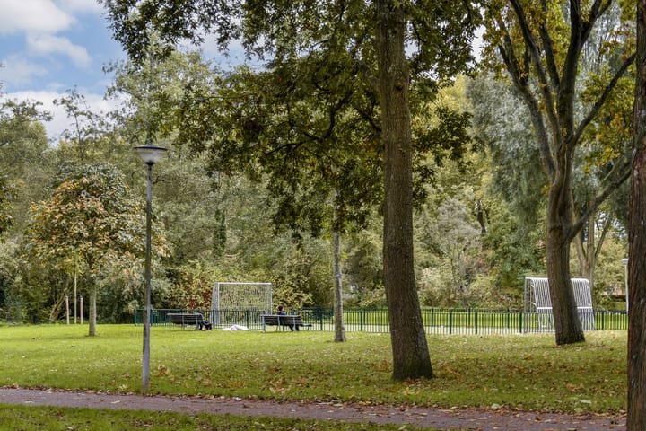 Photo 31 of Jacques Oppenheimstraat 20-H