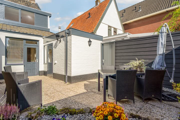 Foto 29 van Voorstraat 61