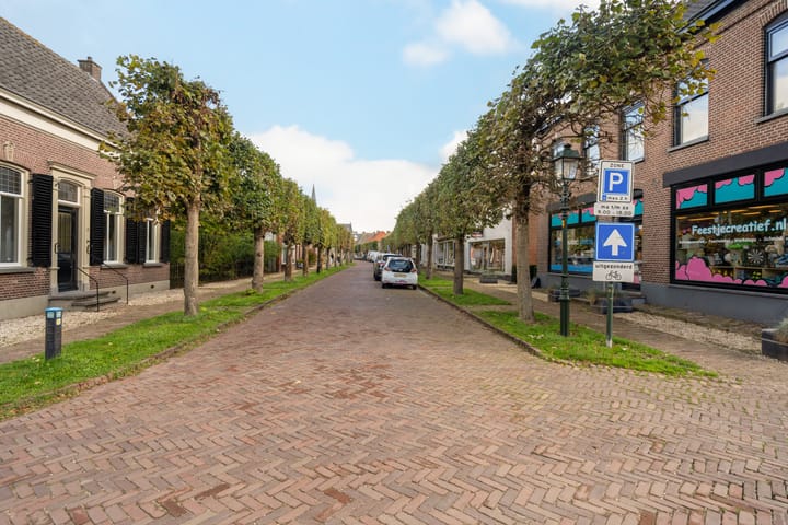 Foto 43 van Voorstraat 61