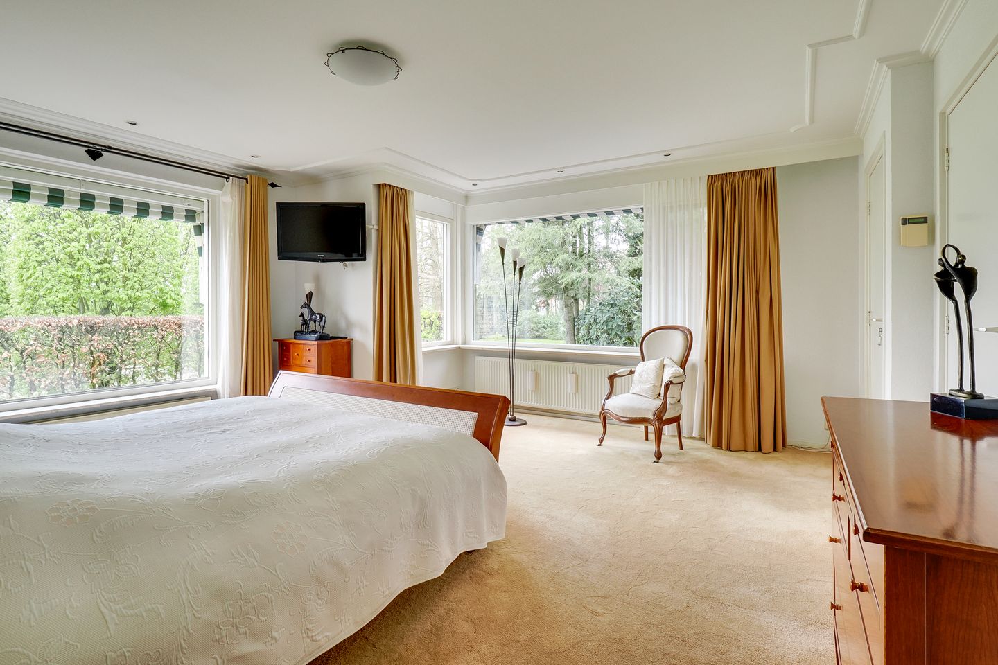 Foto 19 van Voordorpsedijk 67 woonhuis