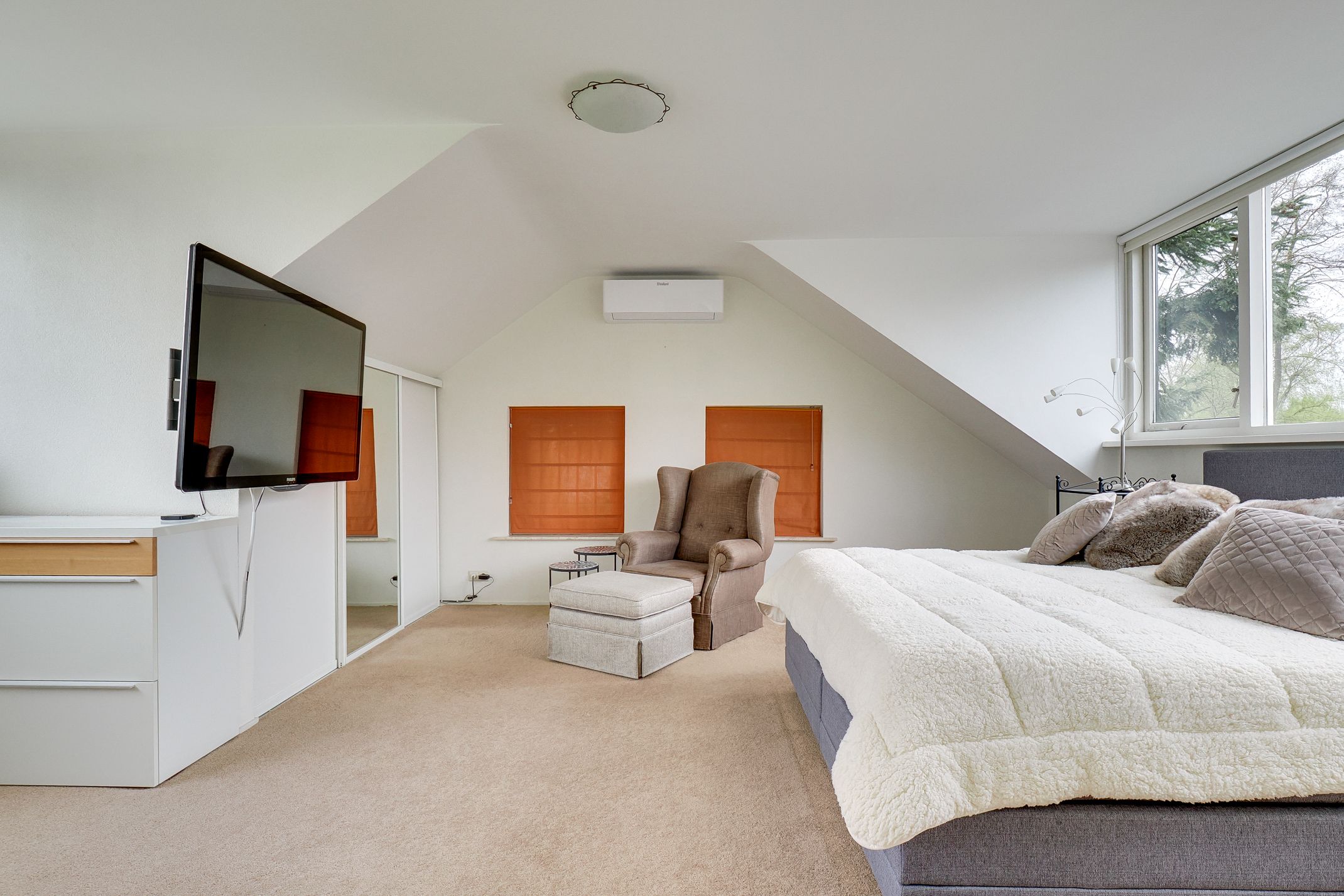 Foto 24 van Voordorpsedijk 67 woonhuis