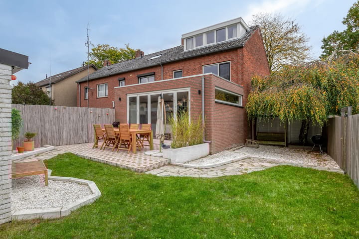 Foto 33 van Christinastraat 42