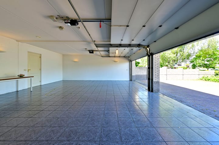 Photo 45 of Burgemeester Padmosweg 100