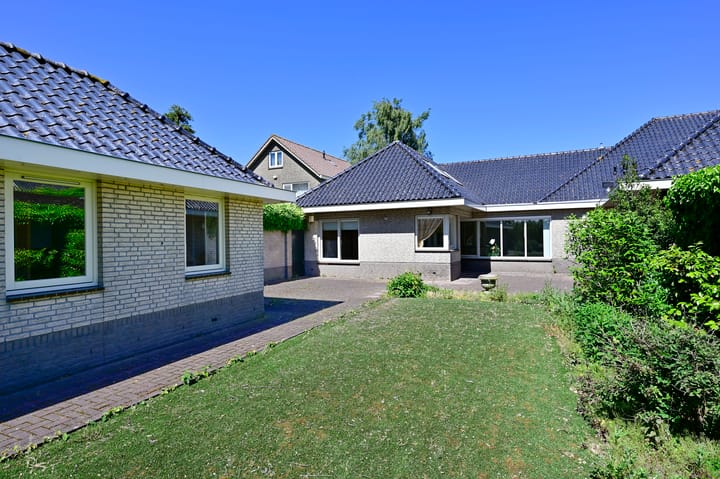 Photo 61 of Burgemeester Padmosweg 100