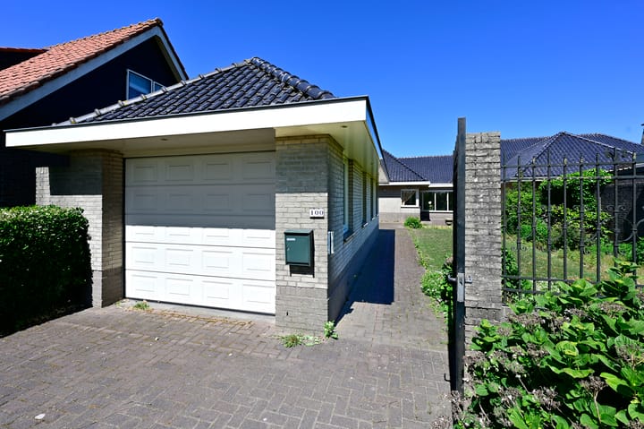 Photo 75 of Burgemeester Padmosweg 100