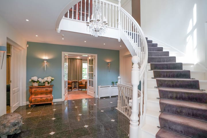 Photo 5 of Van Bergenlaan 1-A