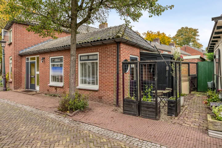 Foto 3 van Hozenstraat 1