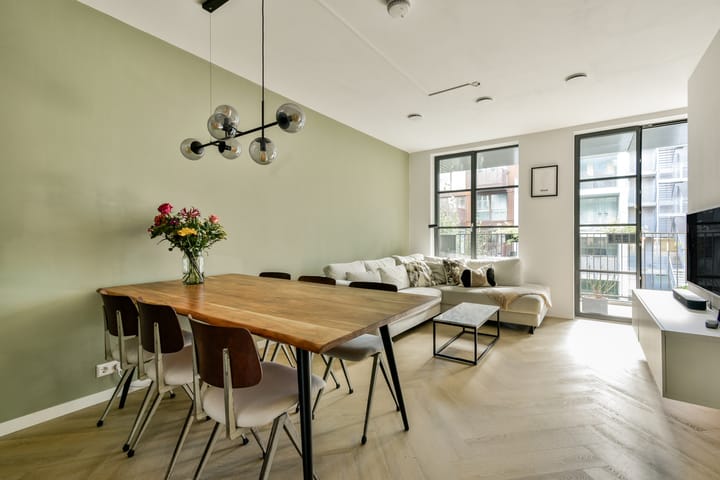 Photo 2 of VOC-kade 128