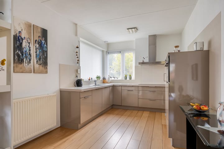 Foto 14 van MacBridestraat 25