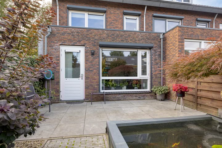 Foto 39 van MacBridestraat 25