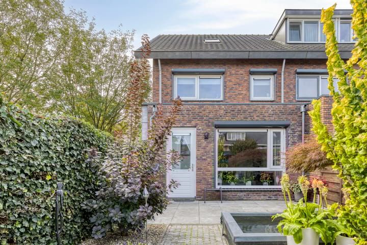 Foto 42 van MacBridestraat 25