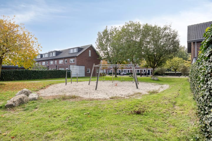 Foto 47 van MacBridestraat 25