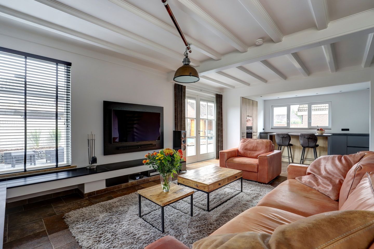 Foto 10 van Esdoornlaan 9