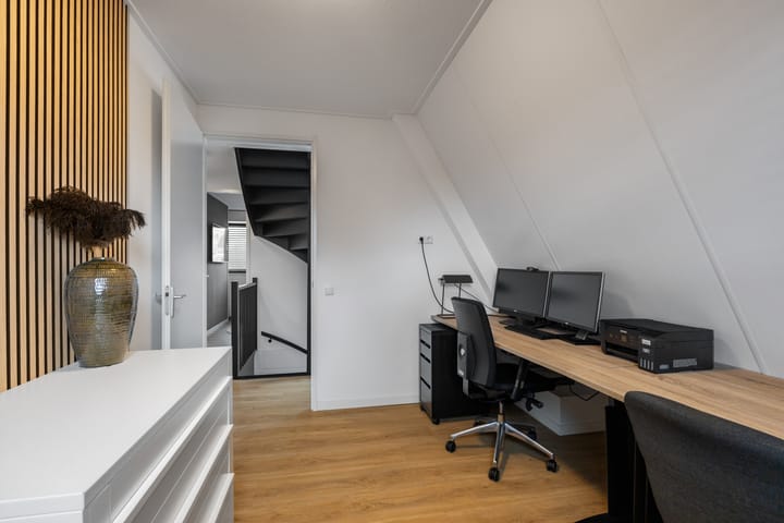 Foto 25 van Leendert den Bergerstraat 18