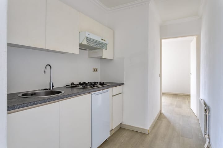 Photo 4 of Molenstraat 82-B