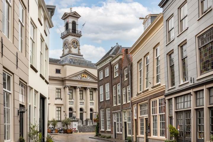 Photo 5 of Grotekerksbuurt 9-A