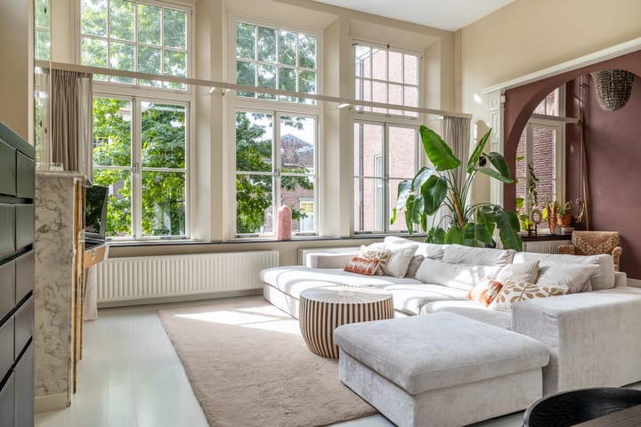 Photo 9 of Grotekerksbuurt 9-A