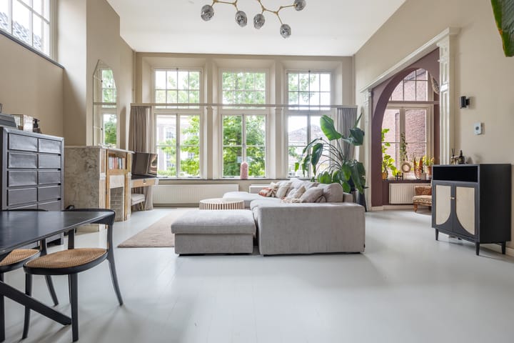 Photo 11 of Grotekerksbuurt 9-A