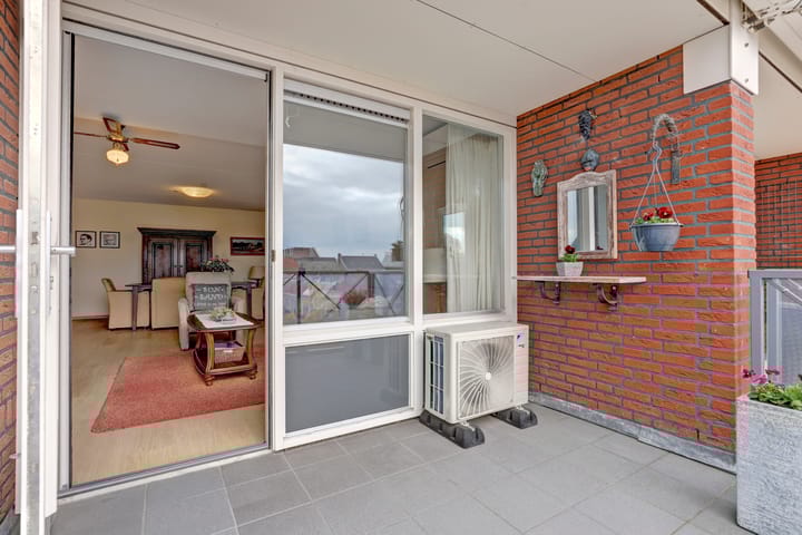 Foto 16 van Heermoesstraat 11