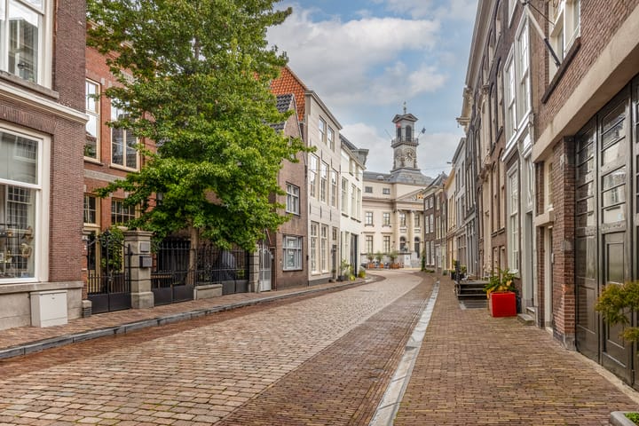 Photo 74 of Grotekerksbuurt 9-A