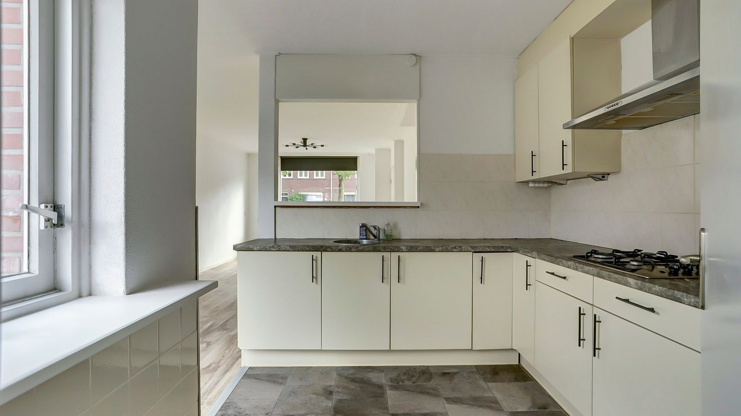 Photo 5 of Constantijn Huygensstraat 15