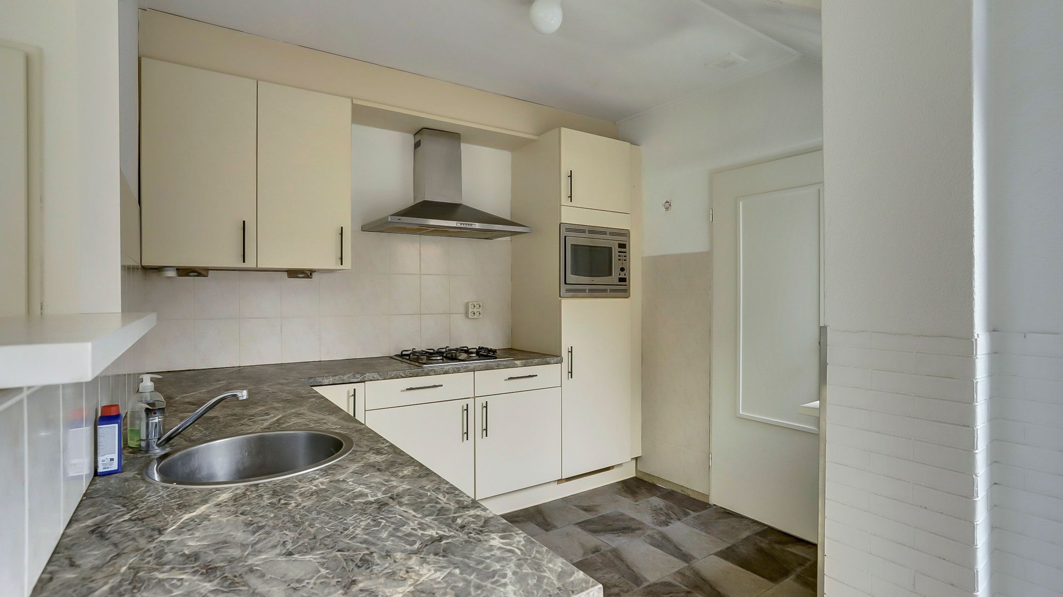 Photo 6 of Constantijn Huygensstraat 15