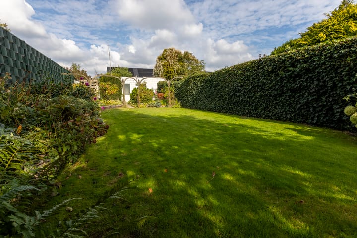 Photo 4 of Dorpsstraat 18