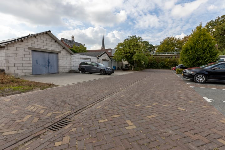 Photo 48 of Dorpsstraat 18