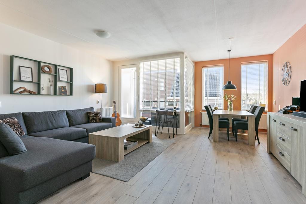 Photo 2 of Admiraal de Ruyterlaan 2-K