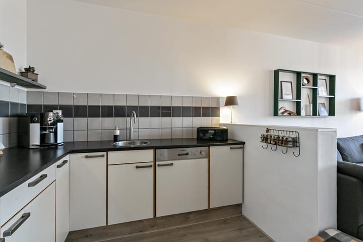 Foto 6 van Admiraal de Ruyterlaan 2-K